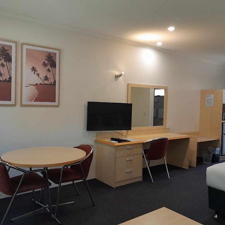 Red Bridge Motor Inn Woombye Exterior photo