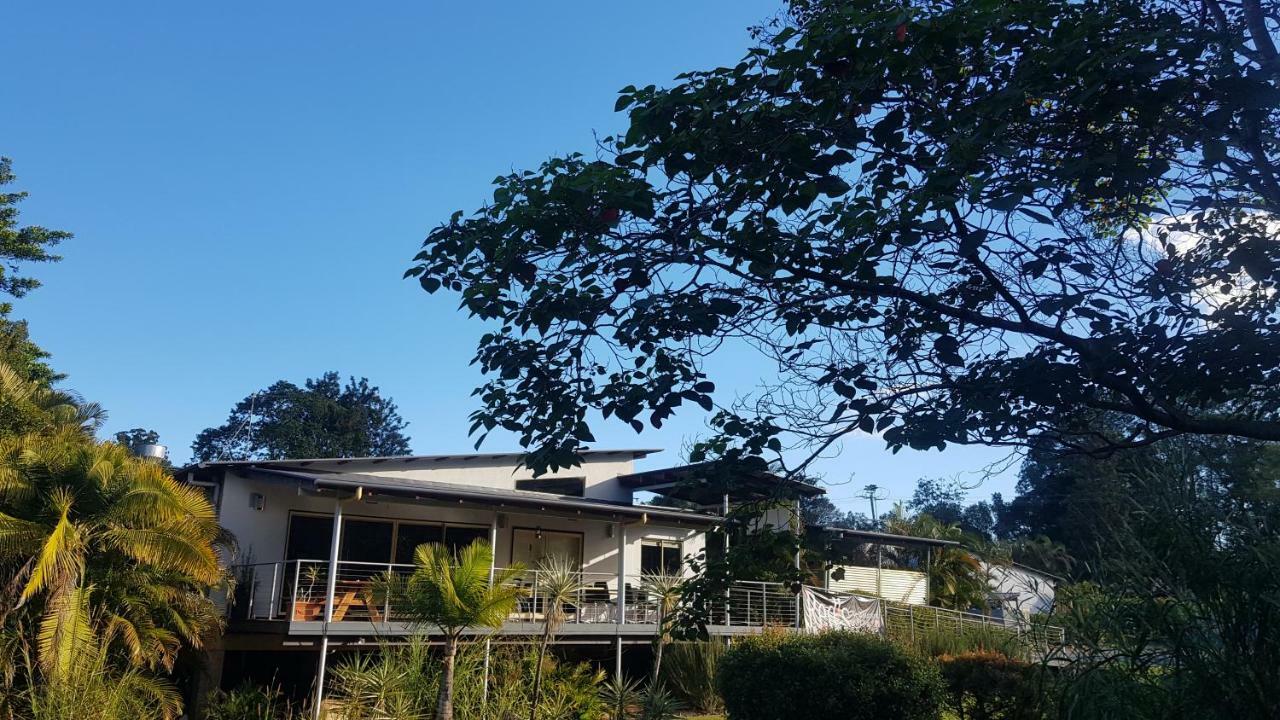 Red Bridge Motor Inn Woombye Exterior photo